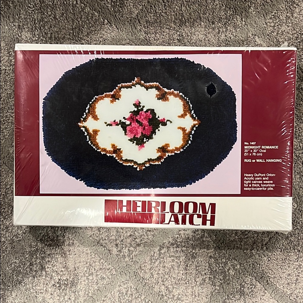 Heirloom Latch Hook Kit Floral Rose Oval Wall Rug Art Midnight Romance 1407 gift